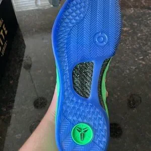 Nike | Shoes | Very Rare Size 3 Nike Kobe 8 Elite Superhero  display picture 2